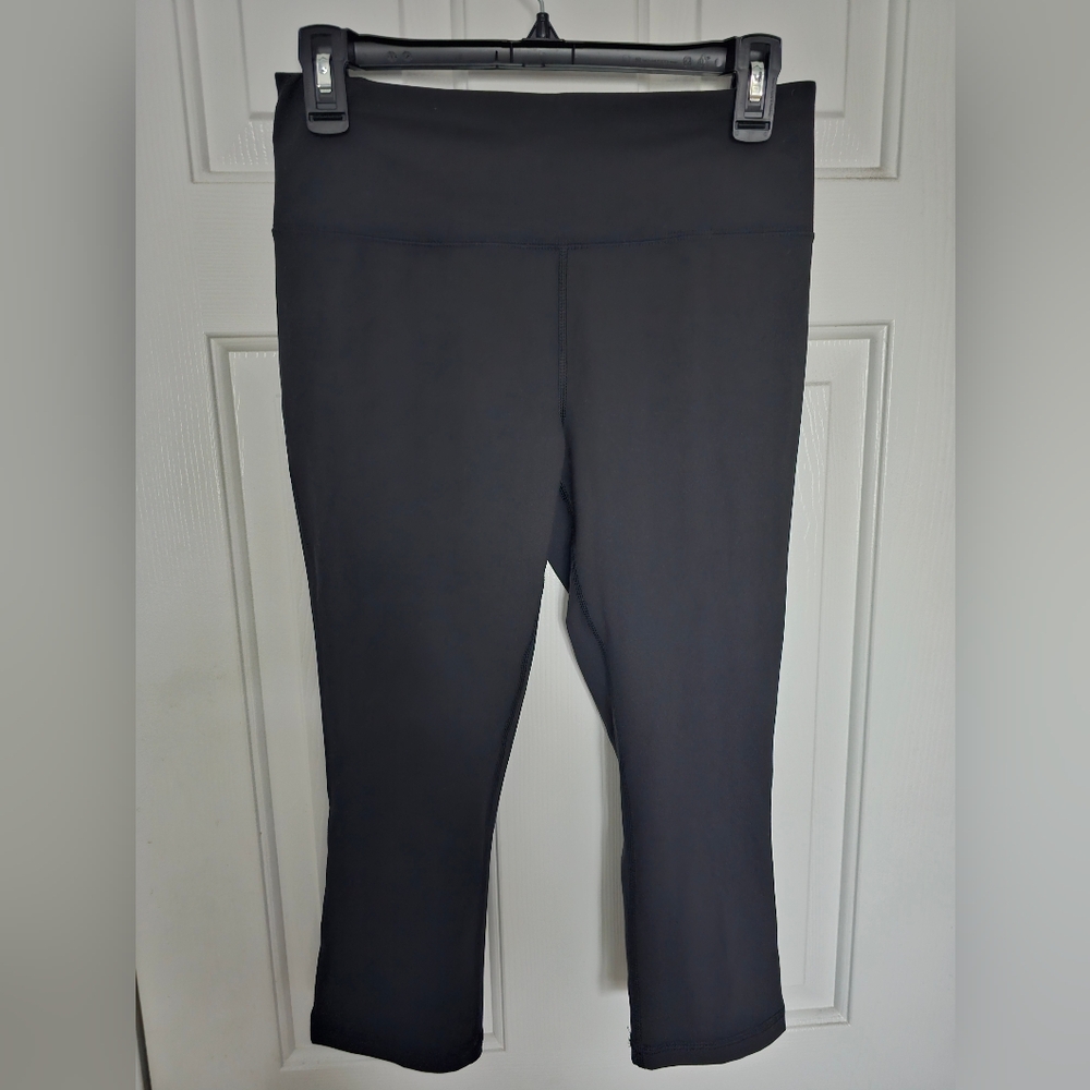 DSG Black 3/4 Leggings - Sz M